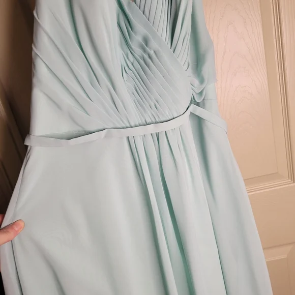 Elegant Halter Neck Light Blue Dress - Picture 6 of 9